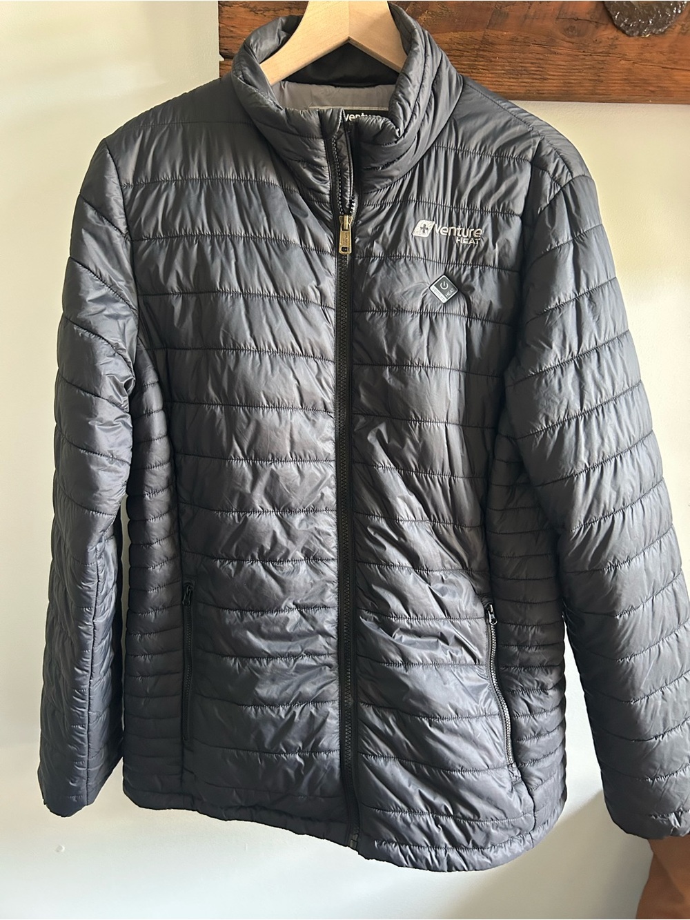 Woman’s heated jacket with lithium battery and charger